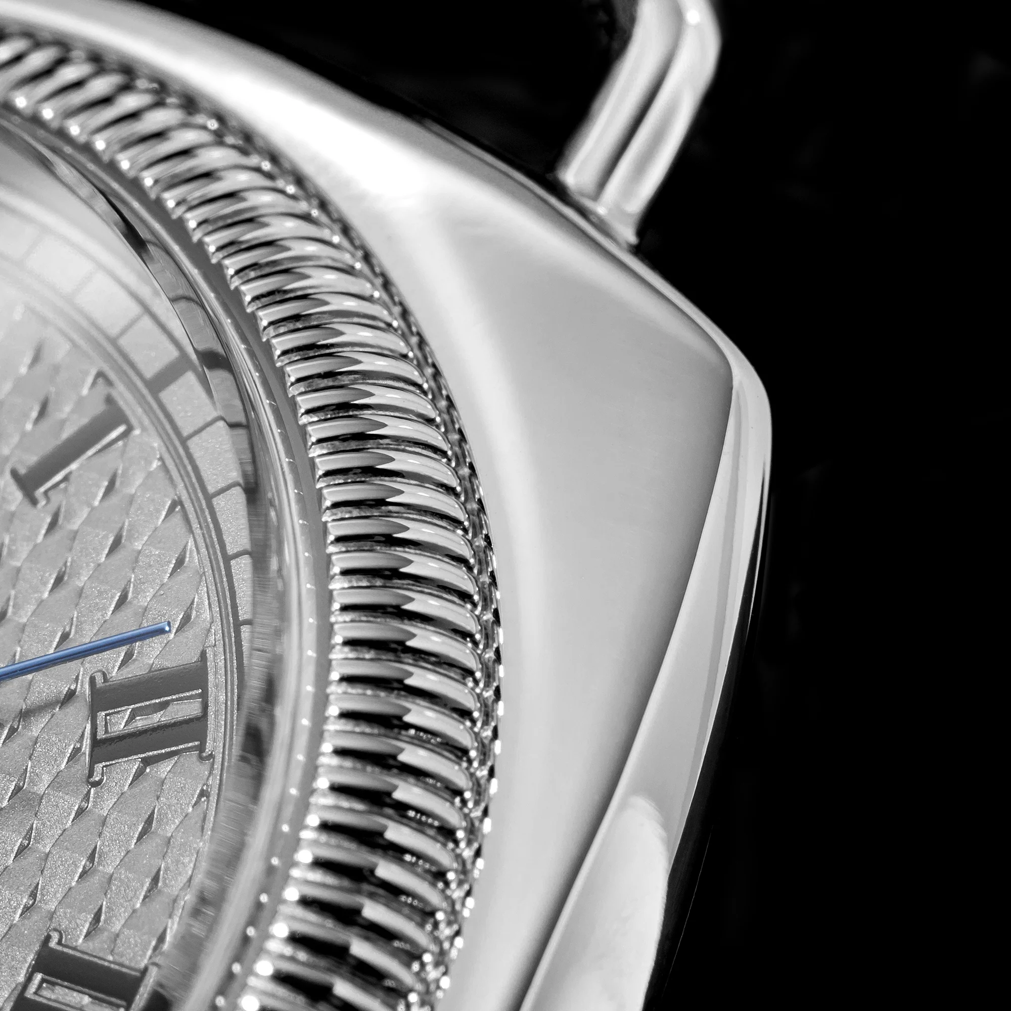 Thorn 36mm VD78 Quartz Dress Watch T002 D2 - Image 34