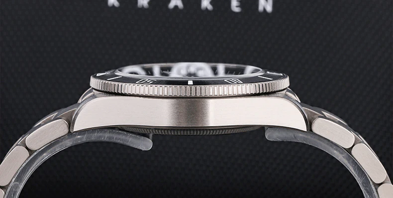 Octopus Kraken 39mm Titanium PT5000 Automatic Watch - Image 8