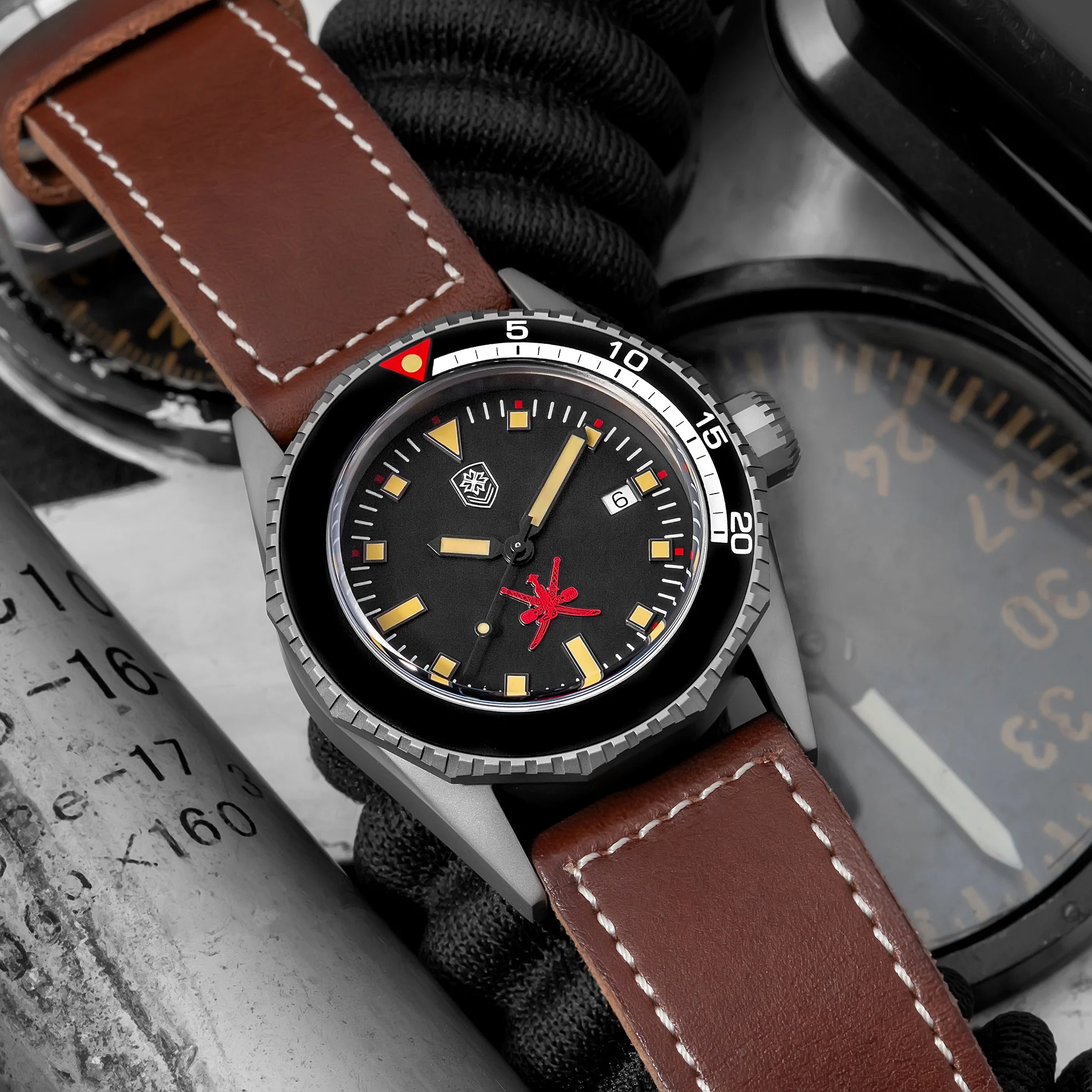 Thorn T019 Vintage Titanium Automatic Dive Watch - Image 21