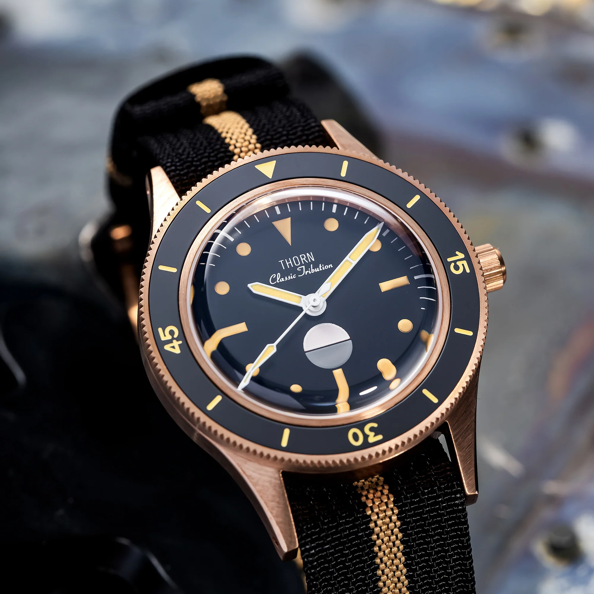 Thorn Vintage 50-Fathoms Bronze Dive Watch - Image 28