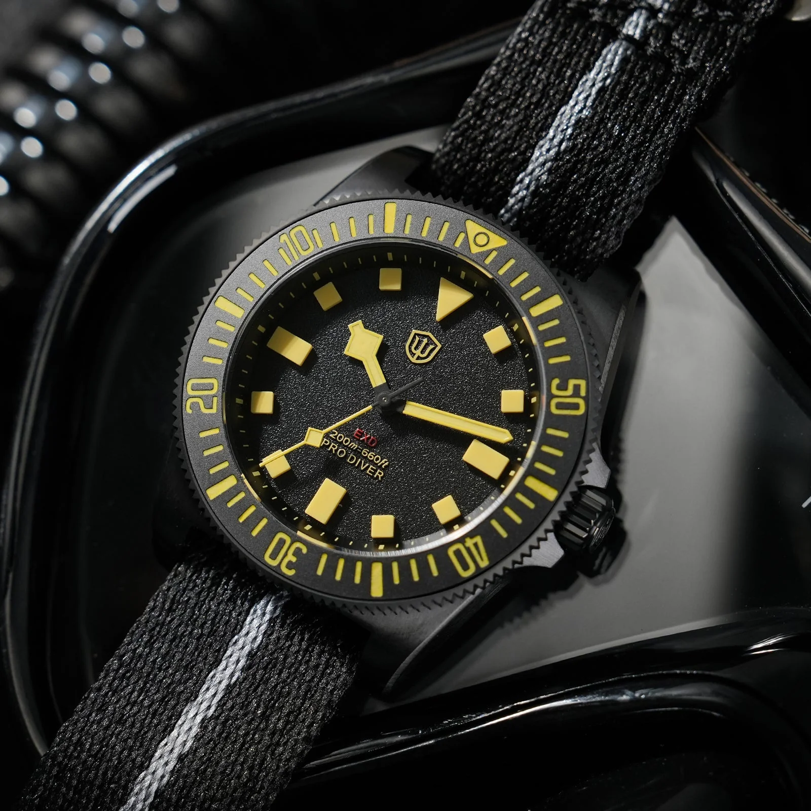 Watchdives 40mm EXD Titanium Diver Watch - Image 12