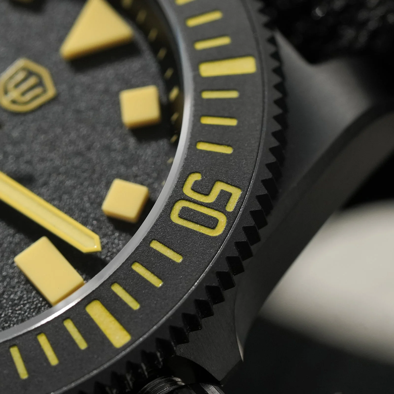 Watchdives 40mm EXD Titanium Diver Watch - Image 15