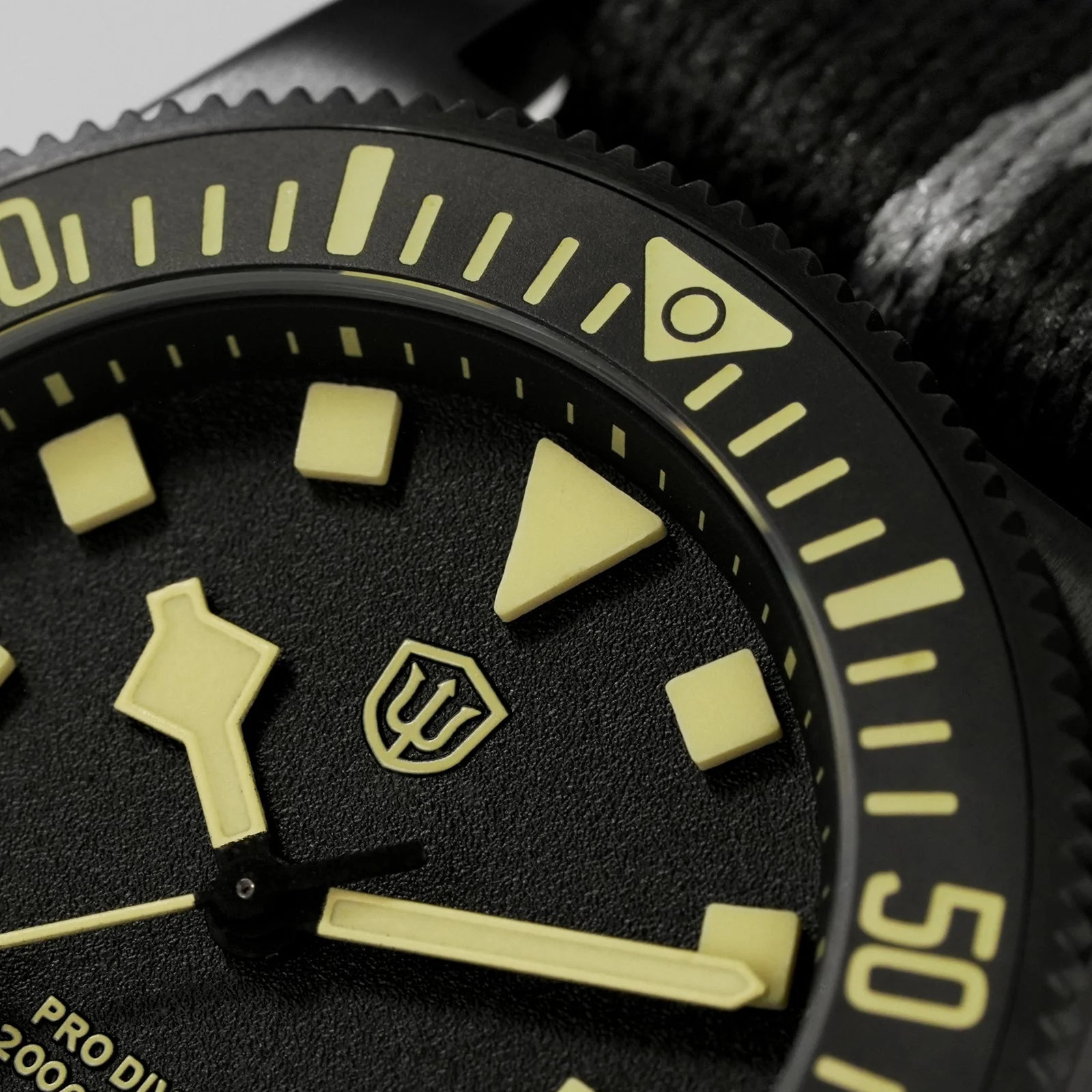 Watchdives 38mm EXD Titanium Diver Watch - Image 11