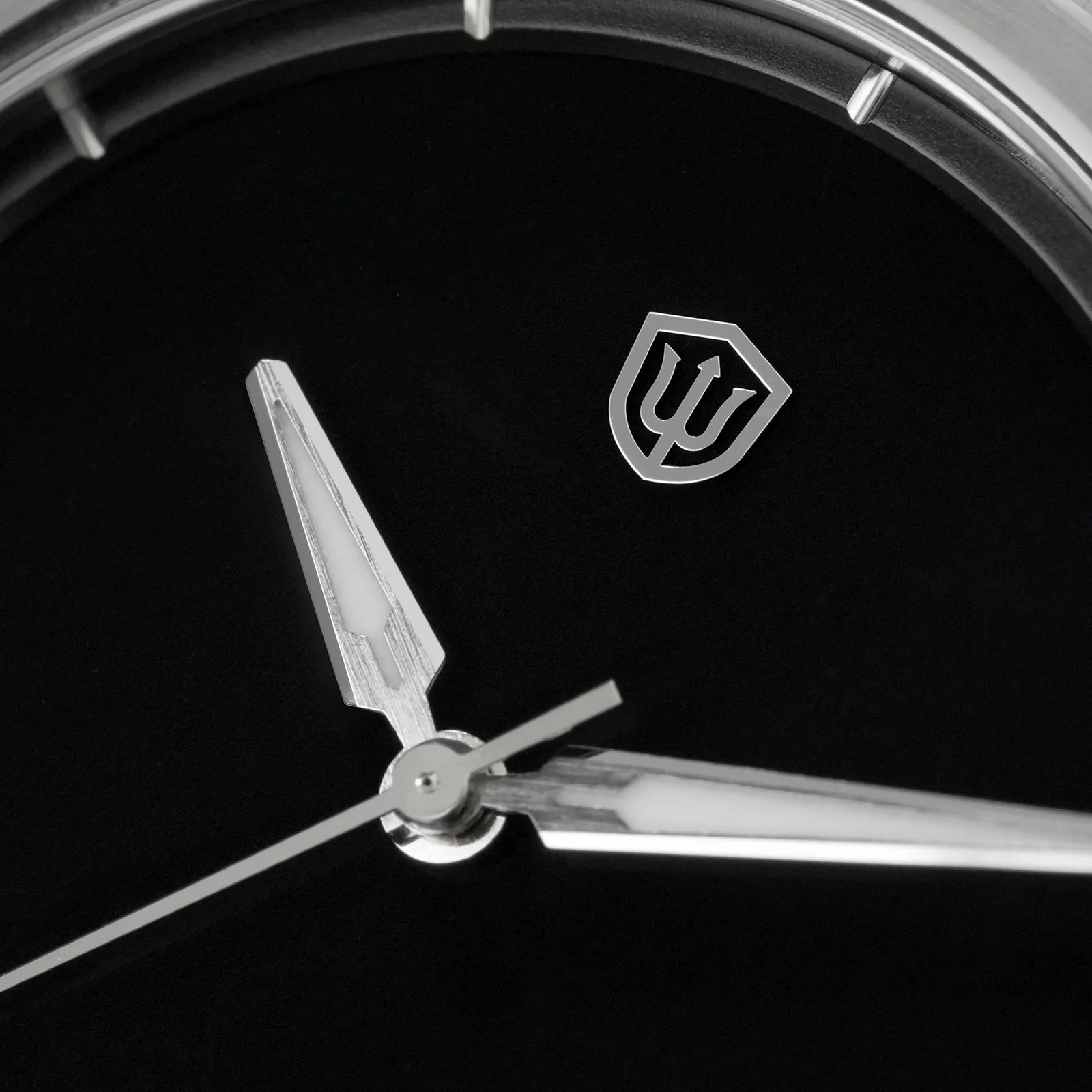 Watchdives WD0016 MUSOU Super Black — Ultra Light-Absorbing Dial - Image 5