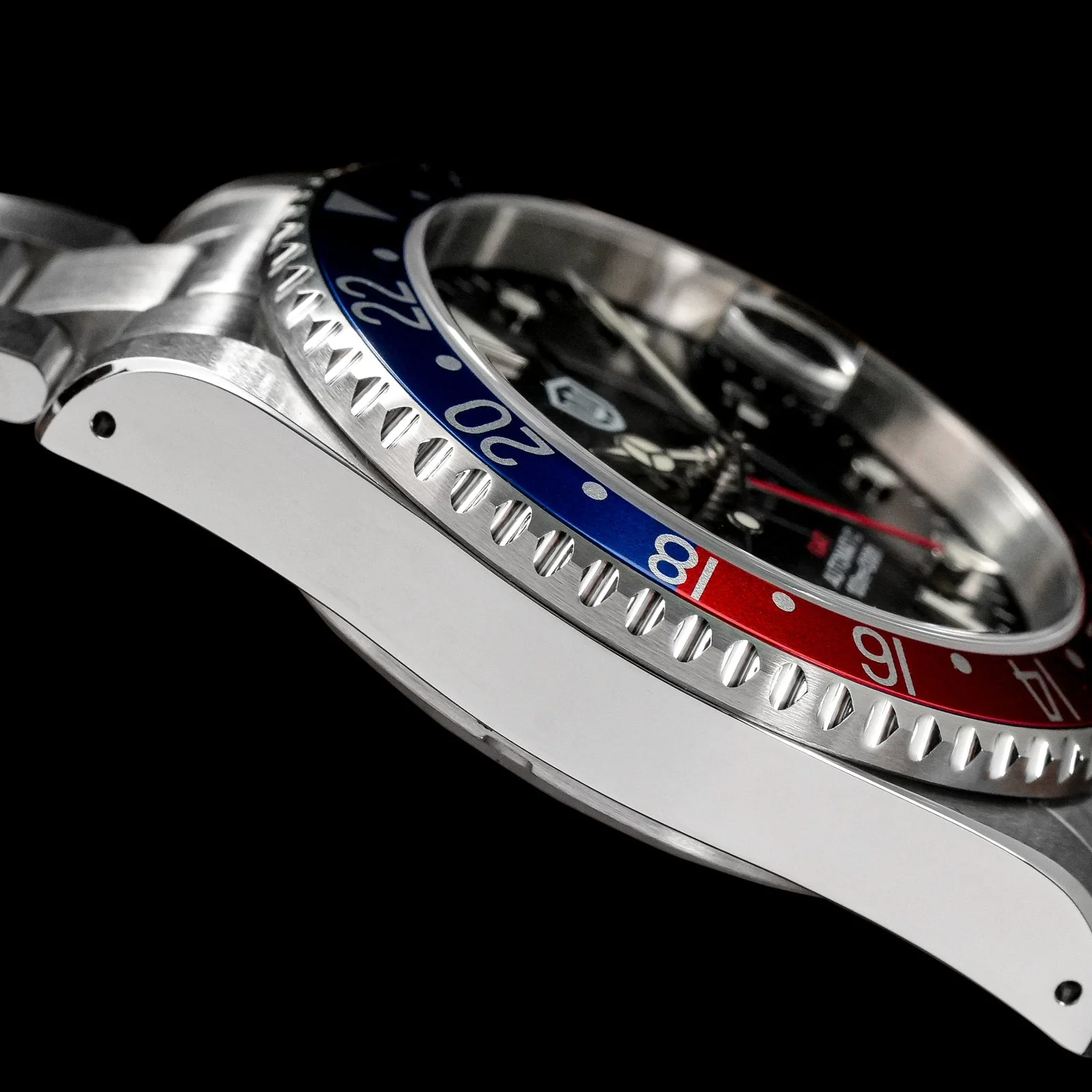 Watchdives WD0014 Aluminum Bezel Vintage NH34 GMT Watch - Image 12